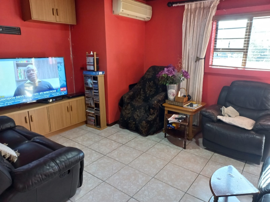 4 Bedroom Property for Sale in Gonubie Eastern Cape